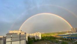 北京双彩虹横跨天际水过地皮湿 雨后出现大风降温